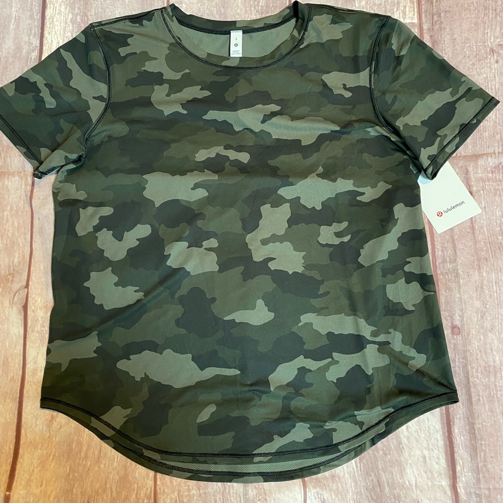 Lululemon light top